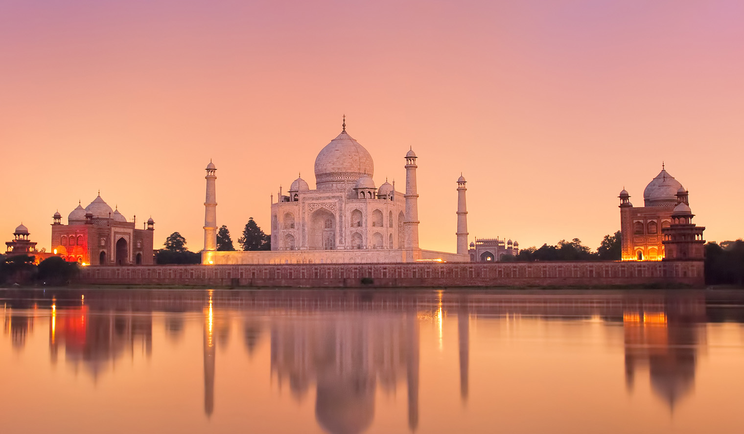 Taj Mahal Reisen Schweizer Reisebüro
